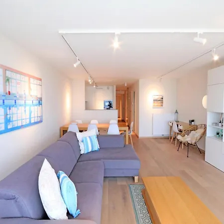 In Het Zoute With Sea Views *