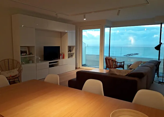 In Het Zoute With Sea Views דירה